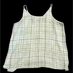 Reitmans essentials  tank loose fit size large white